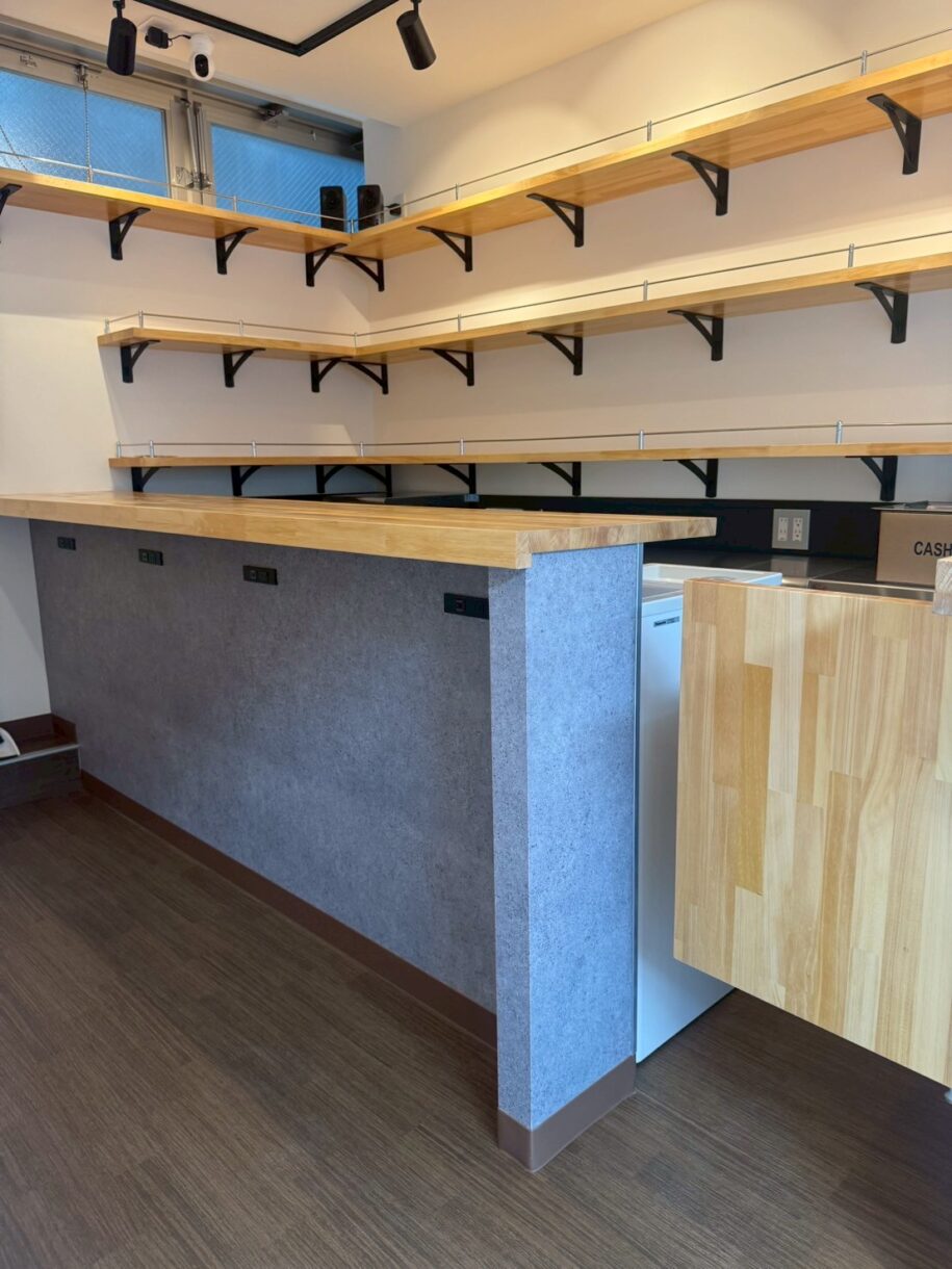 【弊社施工店舗】お酒の美術館 十三西口店 OPEN